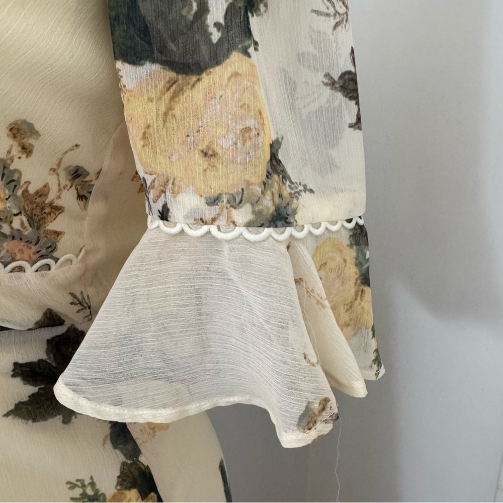 Maxi Dress with Yellow Roses - Picture 12 of 12